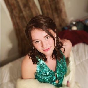 Meet your Posher, Jasmine